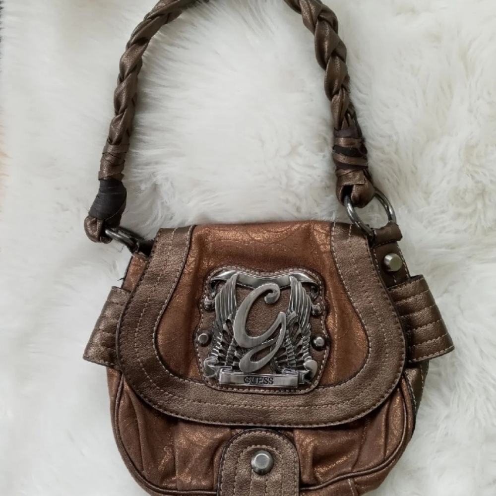 Amazing Vintage Guess hangbag